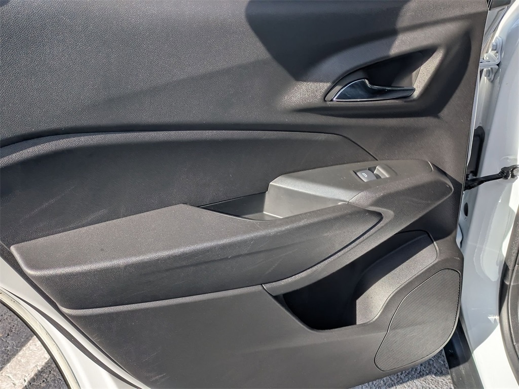 Thumbnail: 2025 Chevrolet Trax - 28