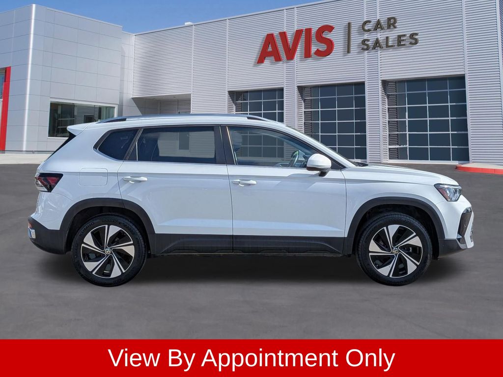 Thumbnail: 2025 Volkswagen Taos - 5