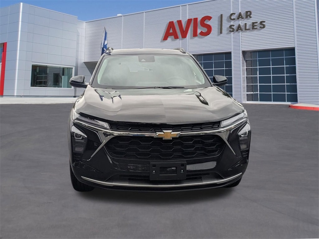 Thumbnail: 2025 Chevrolet Trax - 2