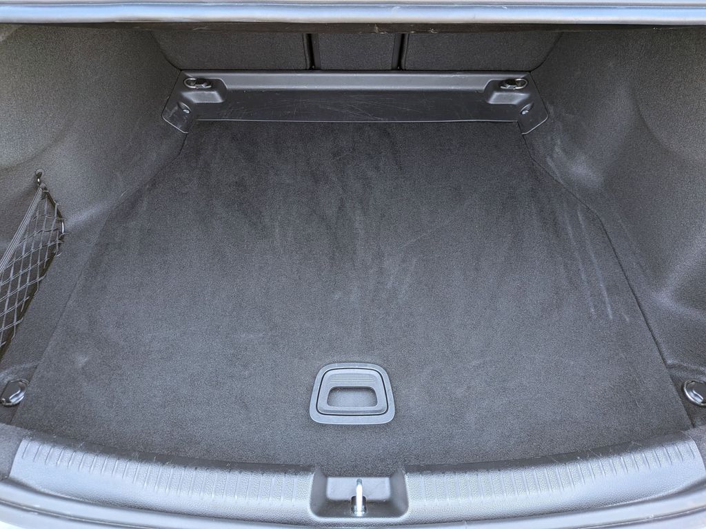 Thumbnail: 2025 Mercedes-Benz C-Class - 7