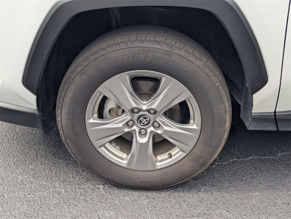 Thumbnail: 2024 Toyota RAV4 - 31