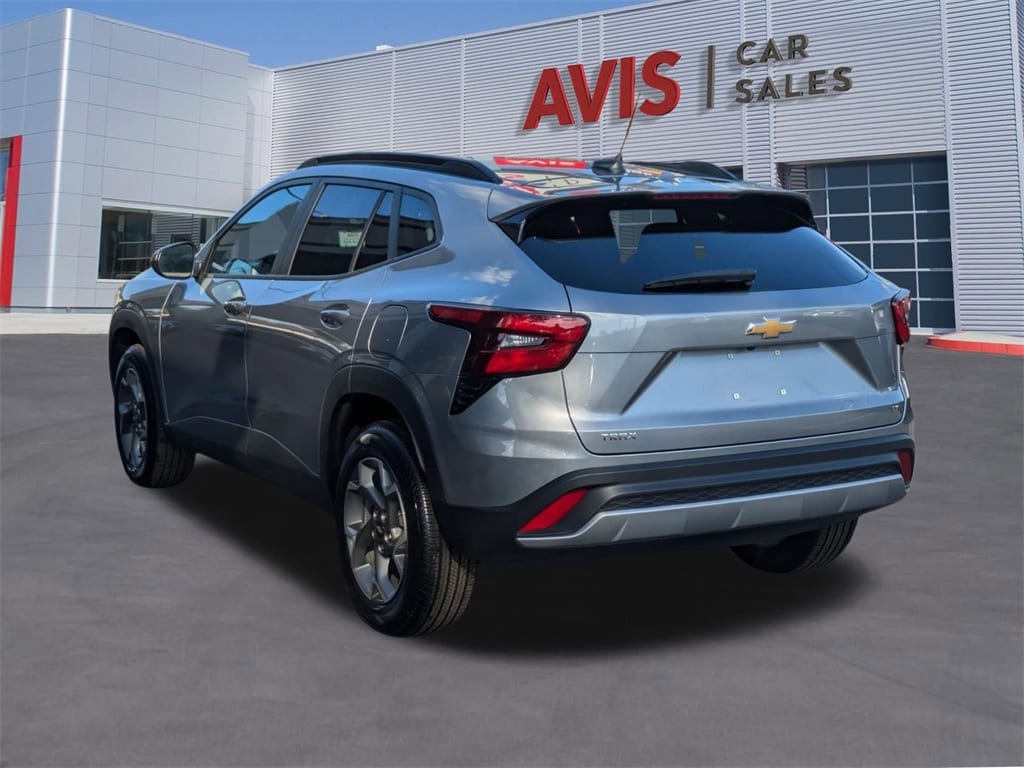 Thumbnail: 2025 Chevrolet Trax - 9