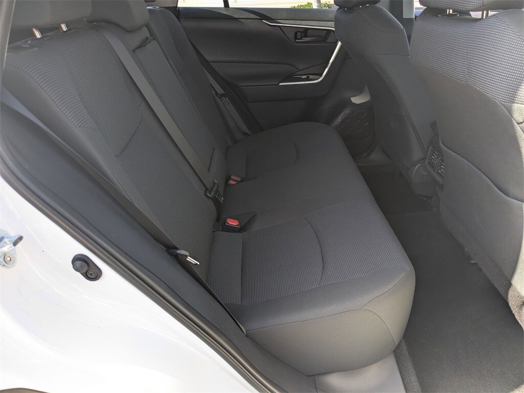 Thumbnail: 2025 Toyota RAV4 - 29