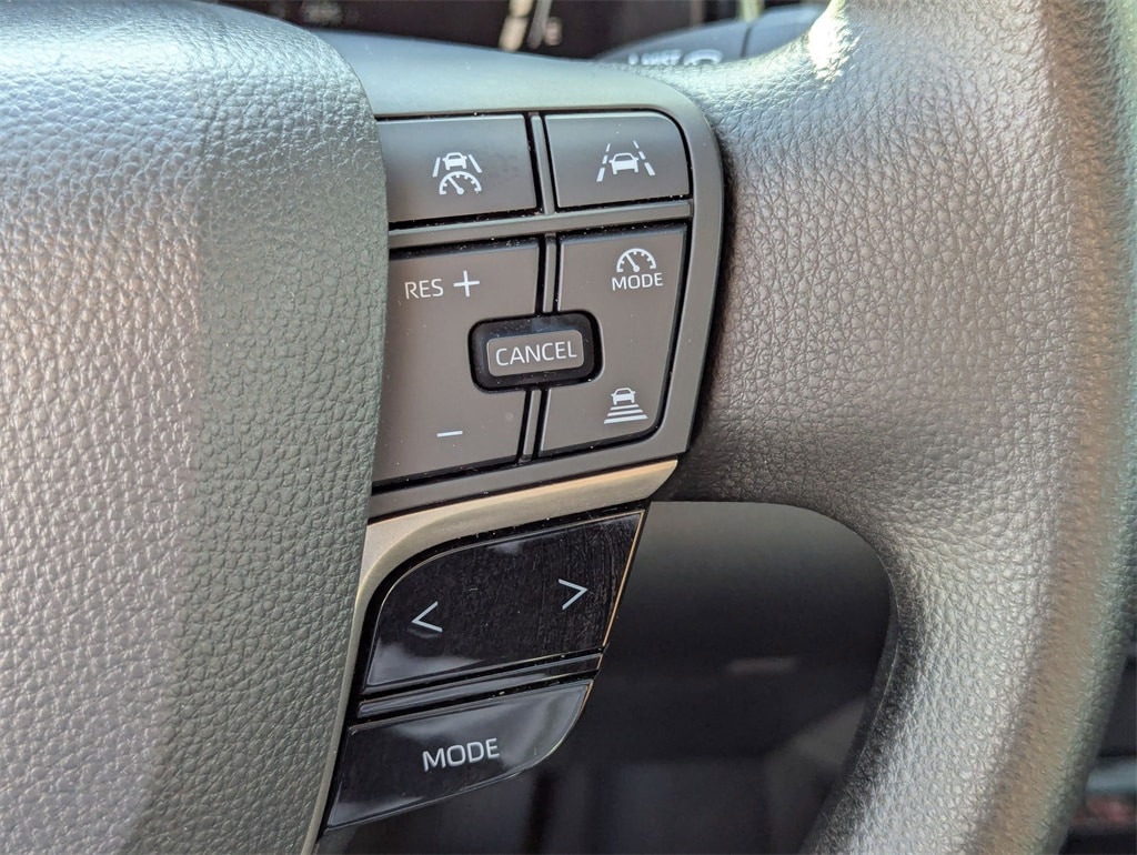 Thumbnail: 2025 Toyota Camry - 17