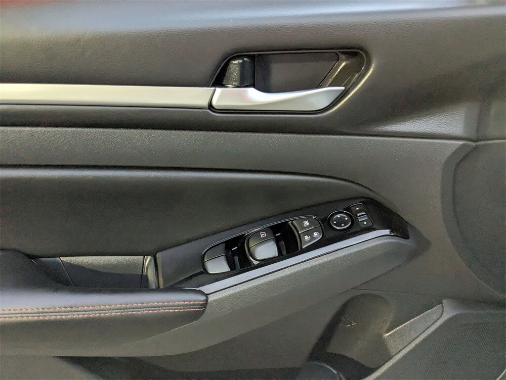 Thumbnail: 2025 Nissan Altima - 14