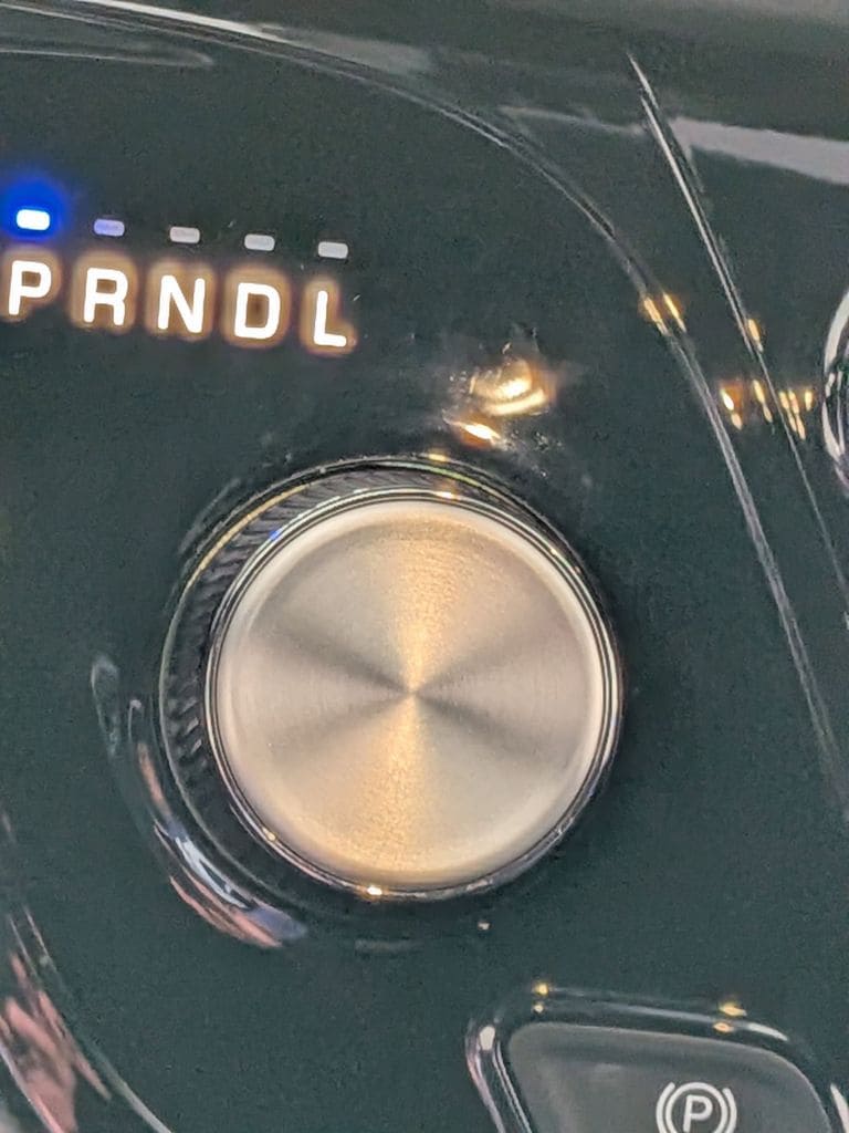 Thumbnail: 2025 Chrysler Pacifica - 17