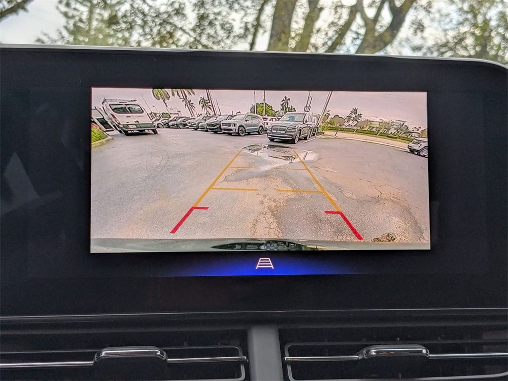 Thumbnail: 2025 Chevrolet Trax - 18