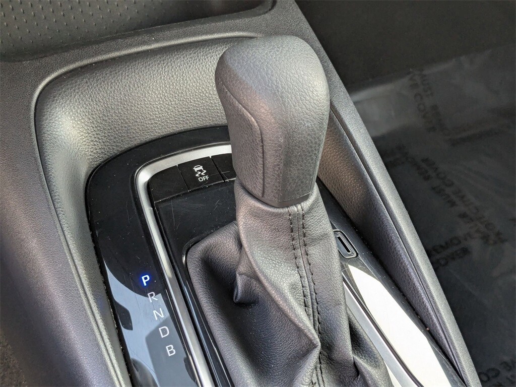 Thumbnail: 2025 Toyota Corolla - 17