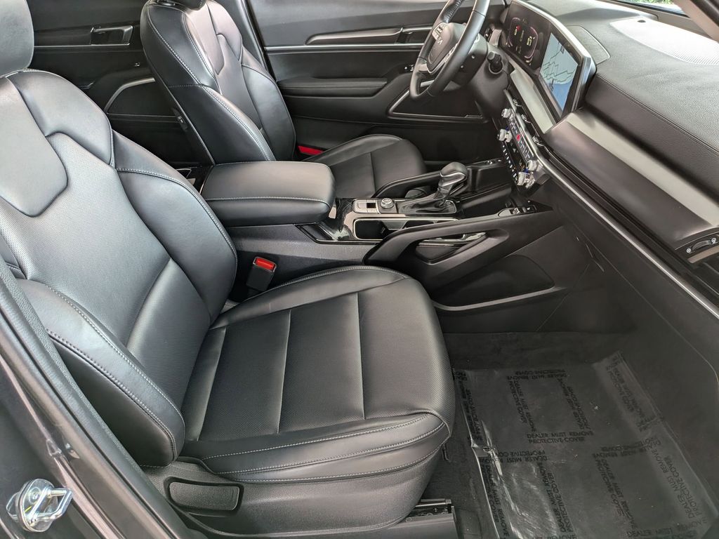 Thumbnail: 2025 Kia Telluride - 33