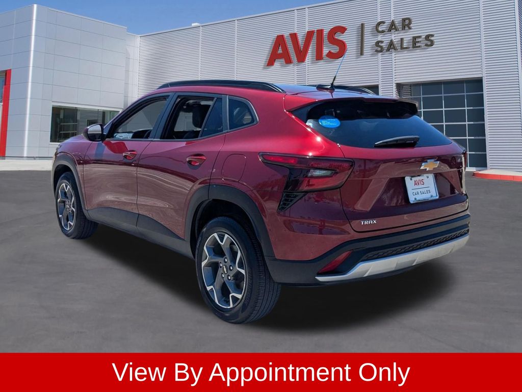 Thumbnail: 2025 Chevrolet Trax - 9