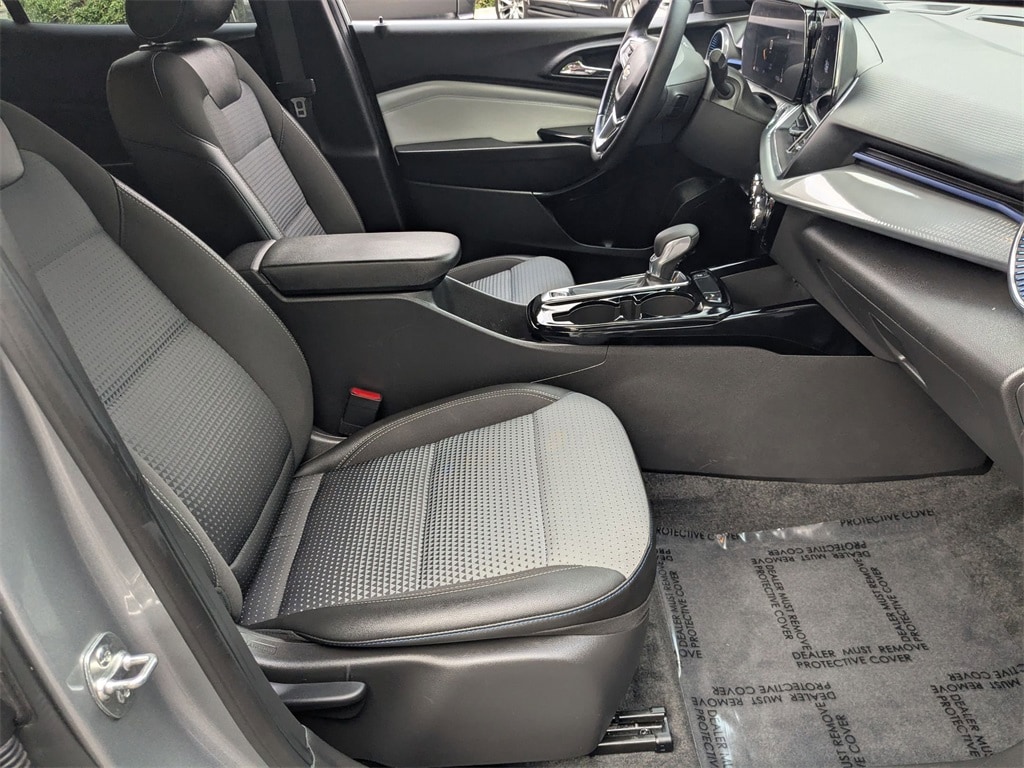 Thumbnail: 2025 Chevrolet Trax - 29