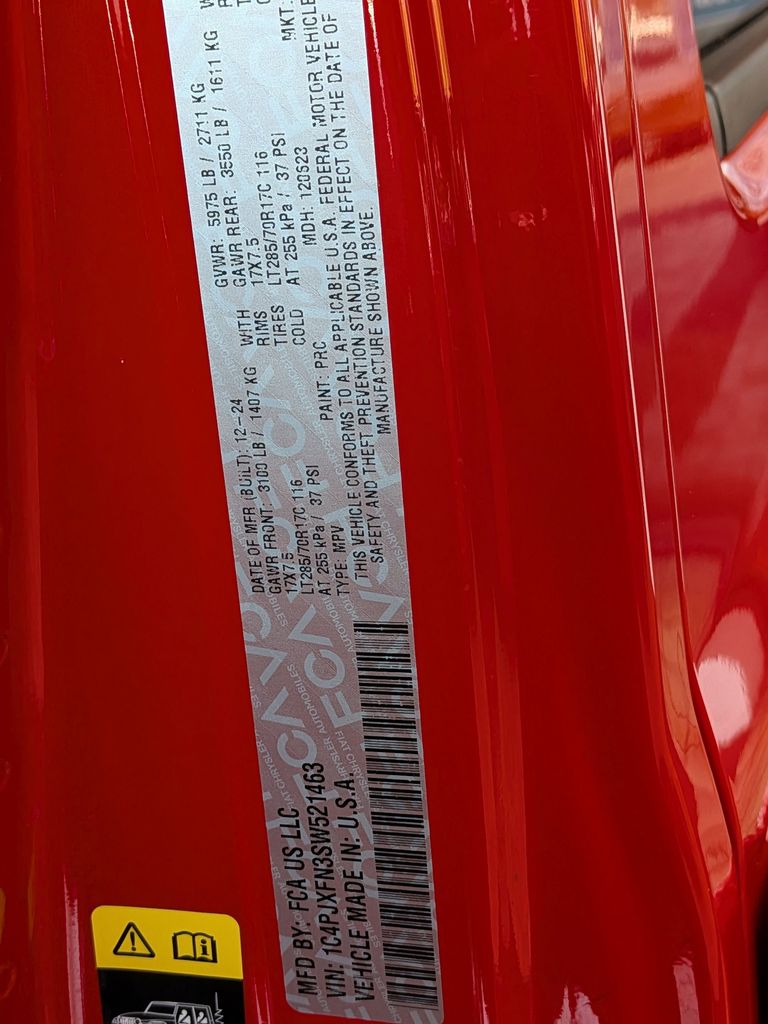 Thumbnail: 2025 Jeep Wrangler - 34