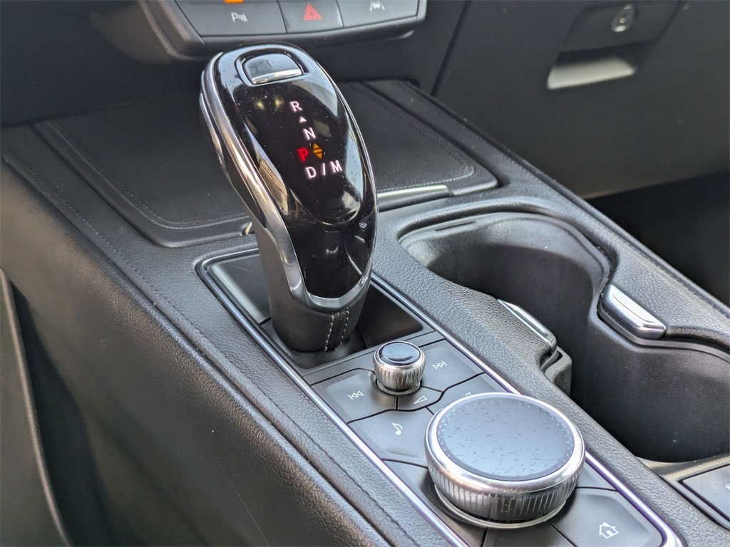 Thumbnail: 2023 Cadillac XT4 - 22