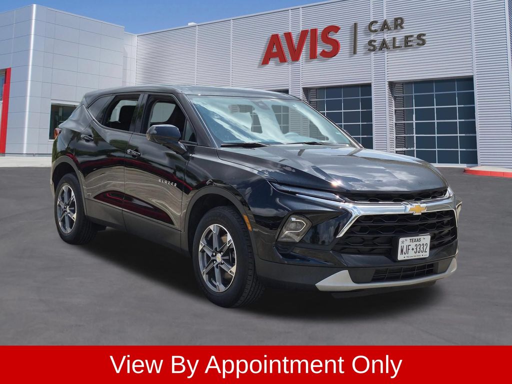 Thumbnail: 2025 Chevrolet Blazer - 3