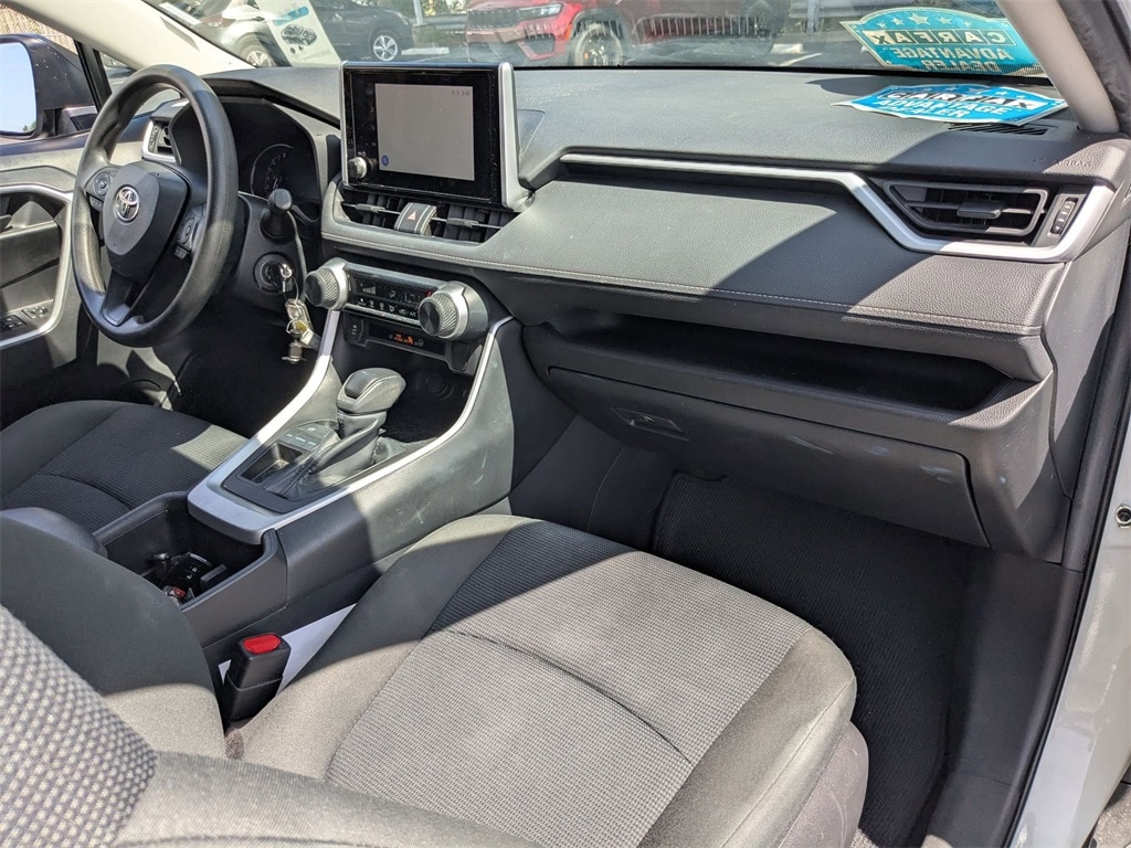 Thumbnail: 2023 Toyota RAV4 - 30