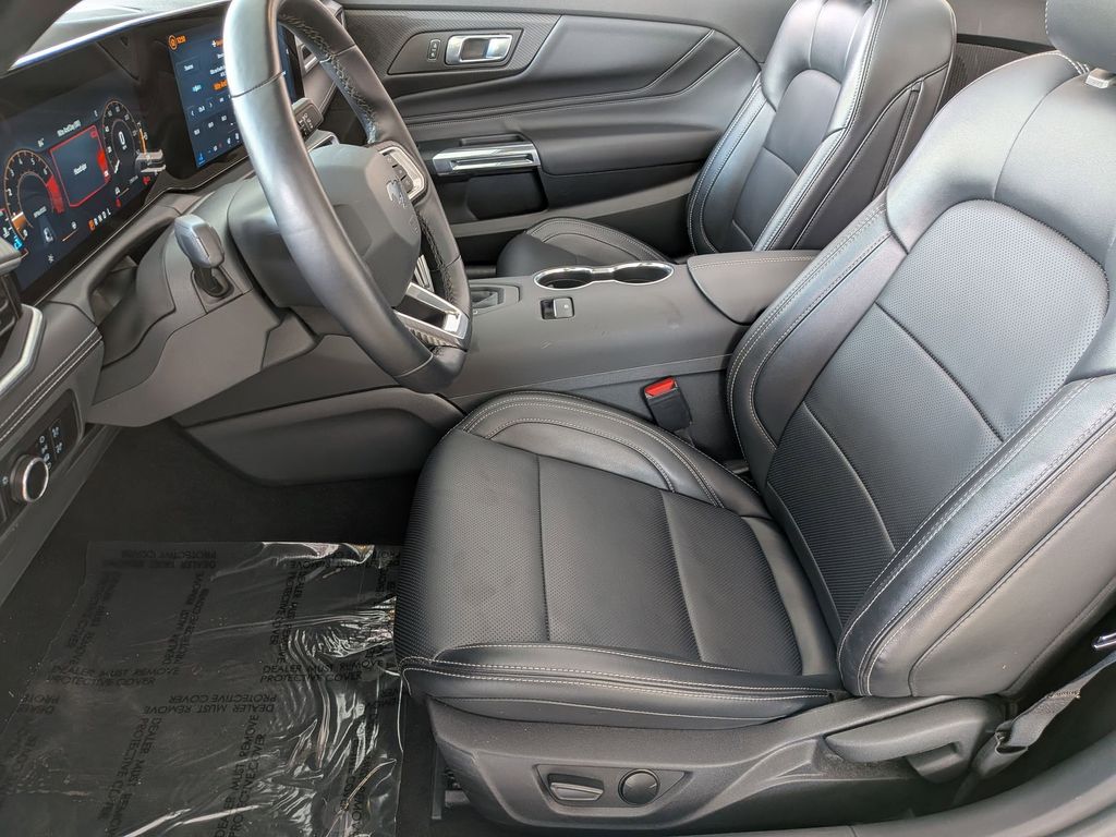 Thumbnail: 2025 Ford Mustang - 20