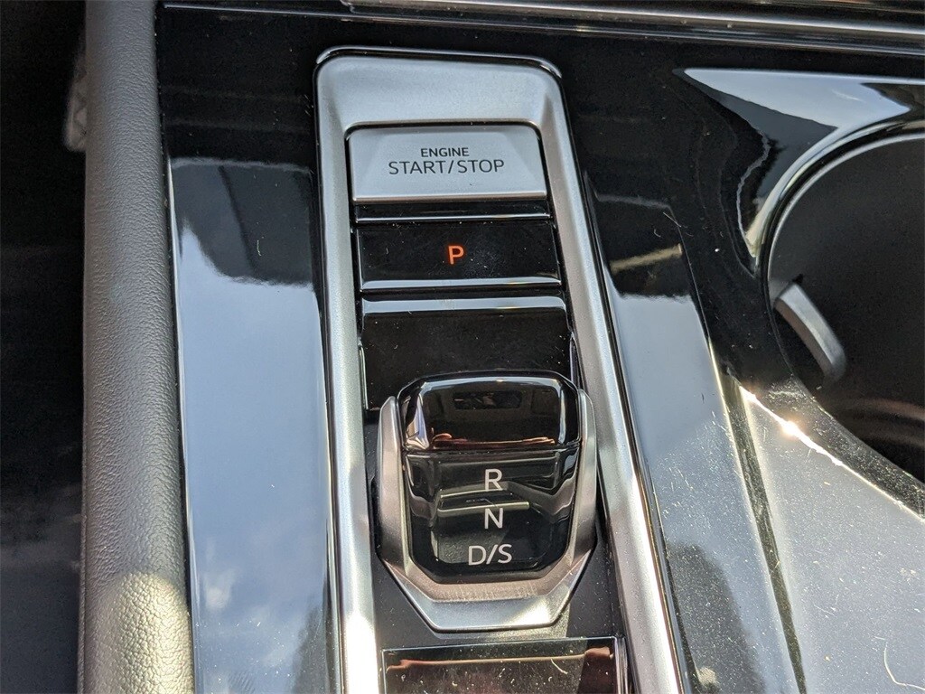 Thumbnail: 2025 Volkswagen Atlas - 17