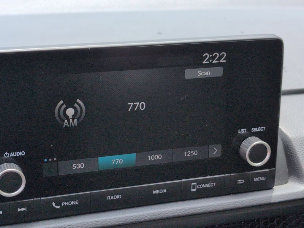 2025 Honda CR-V LX - Photo 18