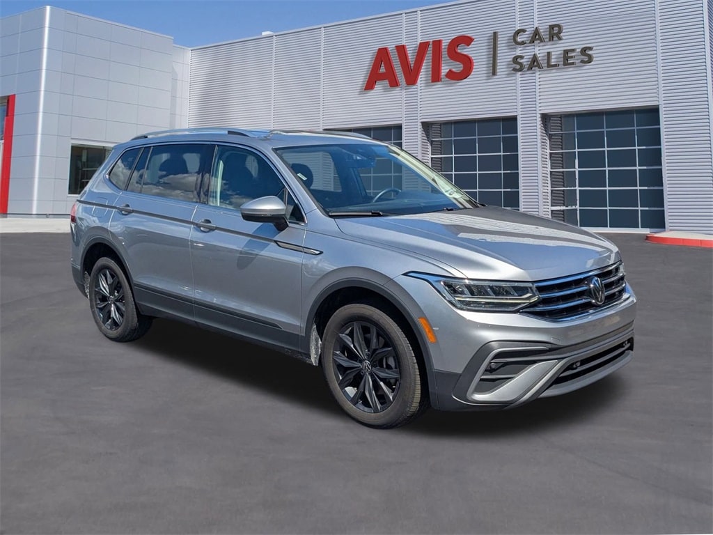 Thumbnail: 2024 Volkswagen Tiguan - 3