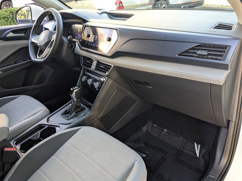 Thumbnail: 2024 Volkswagen Taos - 31