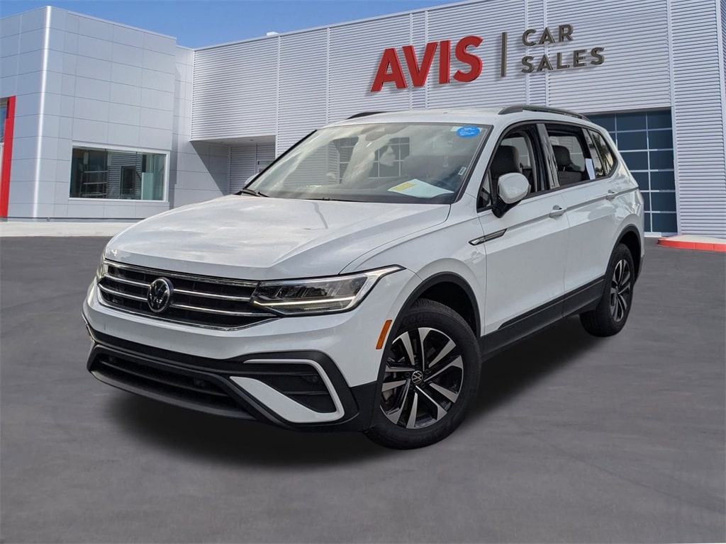 Thumbnail: 2024 Volkswagen Tiguan - 1