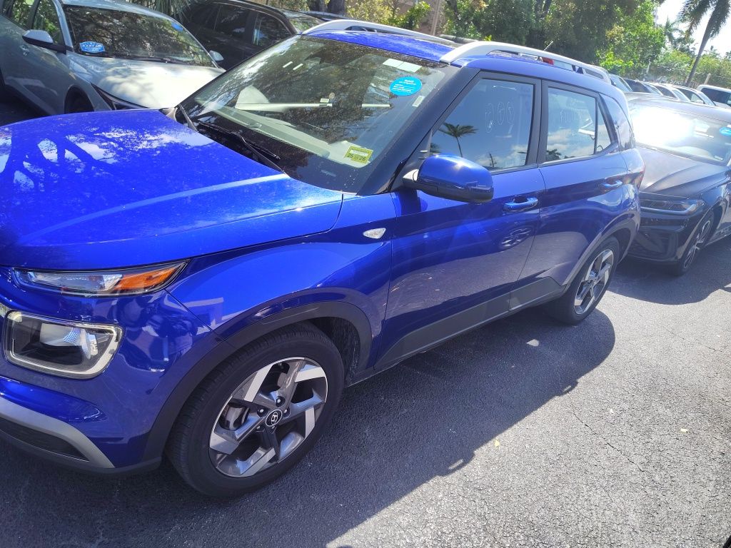 Thumbnail: 2025 Hyundai Venue - 2