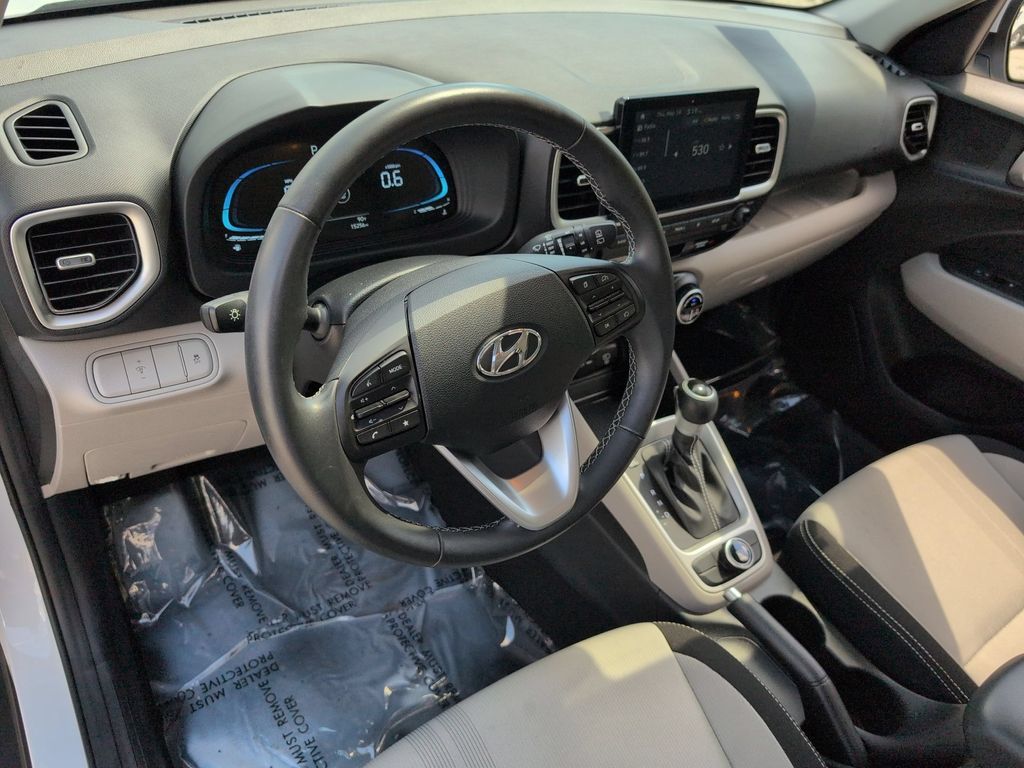 Thumbnail: 2025 Hyundai Venue - 15