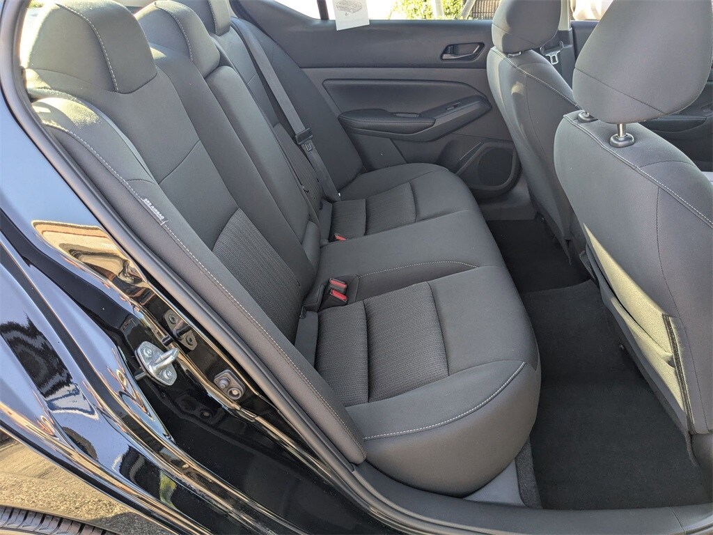 Thumbnail: 2025 Nissan Altima - 28