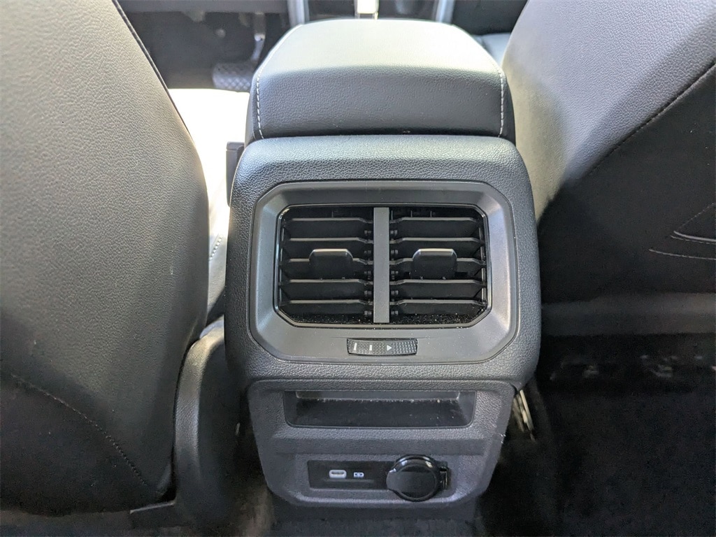 Thumbnail: 2024 Volkswagen Tiguan - 26