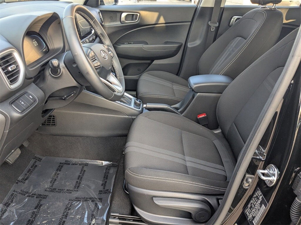 Thumbnail: 2025 Hyundai Venue - 21