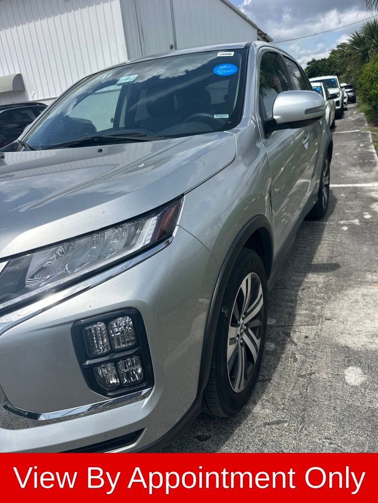 2025 Mitsubishi Outlander Sport 2.0 SE AWC CVT's photo