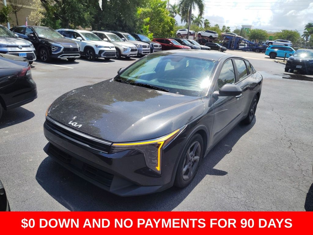 2025 Kia K4 LXS AT's photo