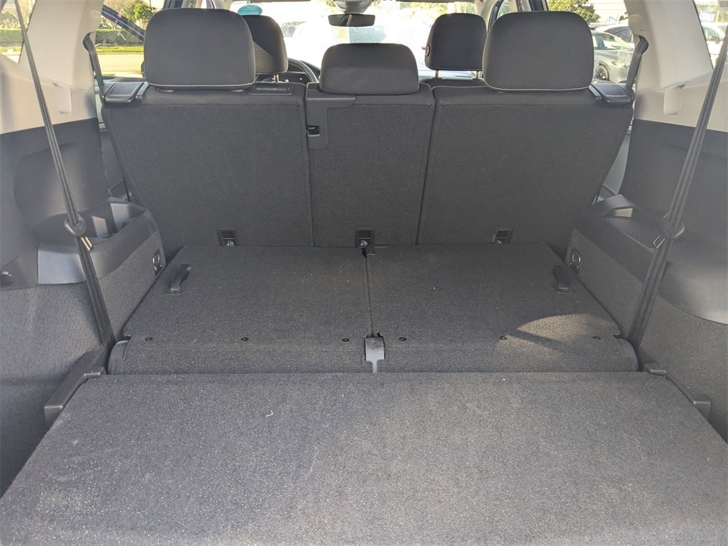 Thumbnail: 2024 Volkswagen Tiguan - 7