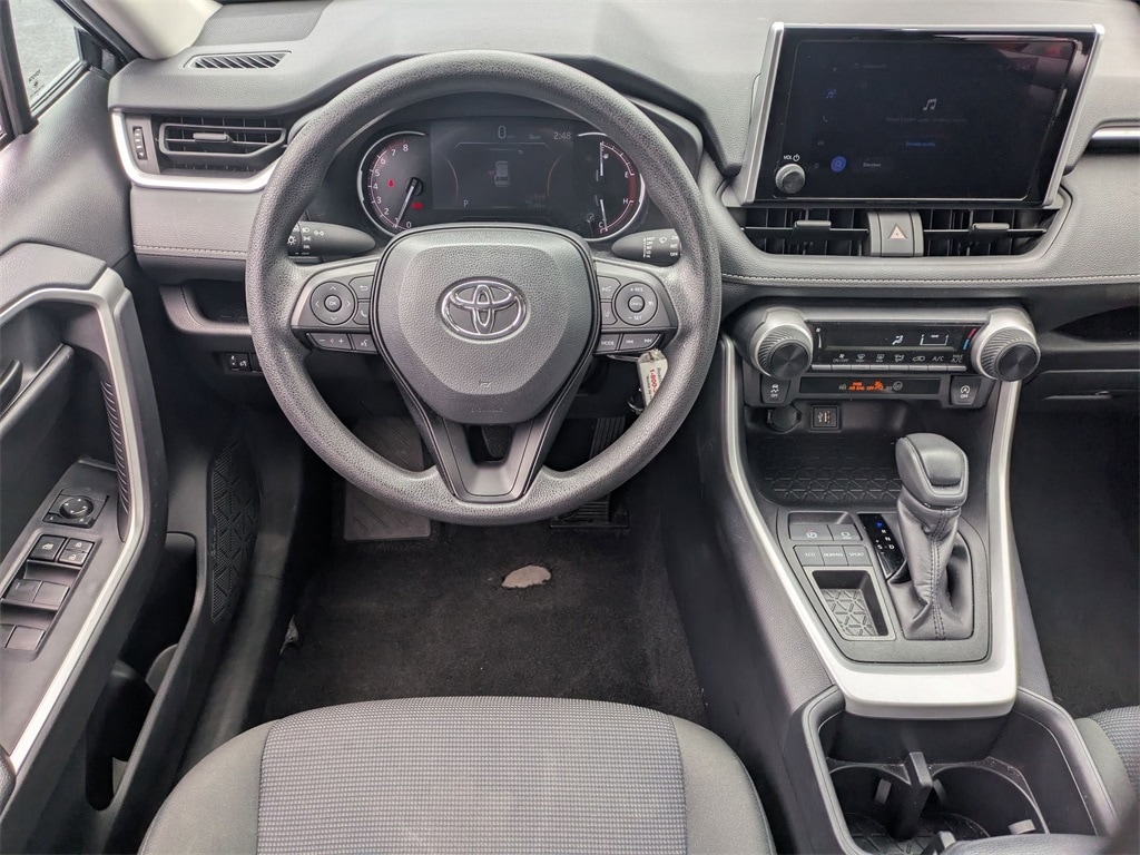 Thumbnail: 2024 Toyota RAV4 - 25