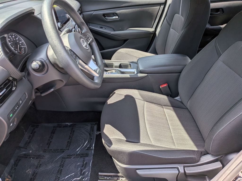 Thumbnail: 2025 Nissan Sentra - 20
