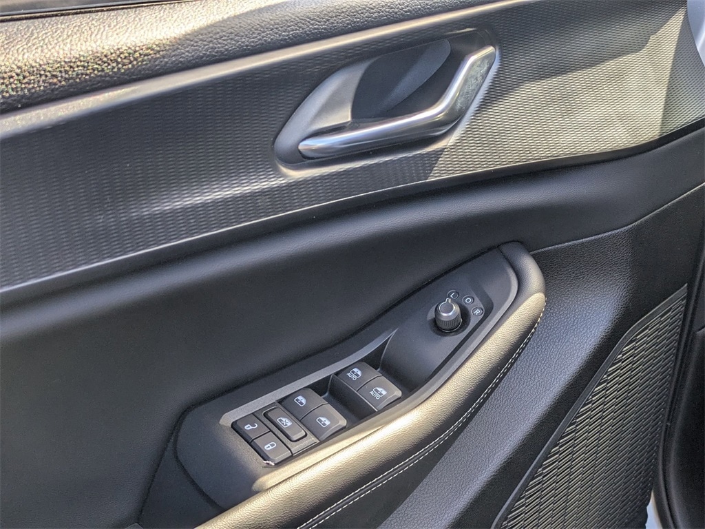 Thumbnail: 2024 Jeep Grand Cherokee L - 20