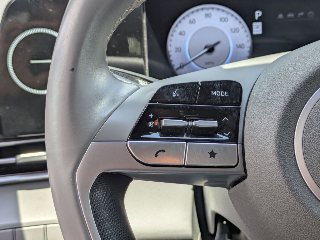 Thumbnail: 2025 Hyundai Elantra - 19
