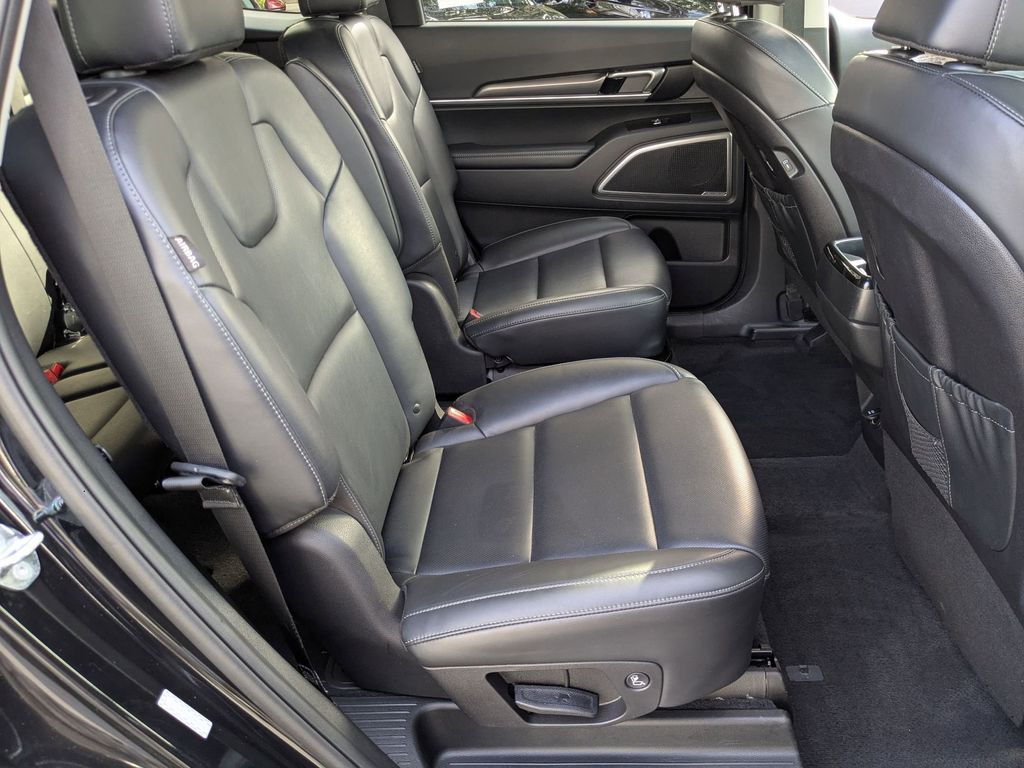 Thumbnail: 2025 Kia Telluride - 31