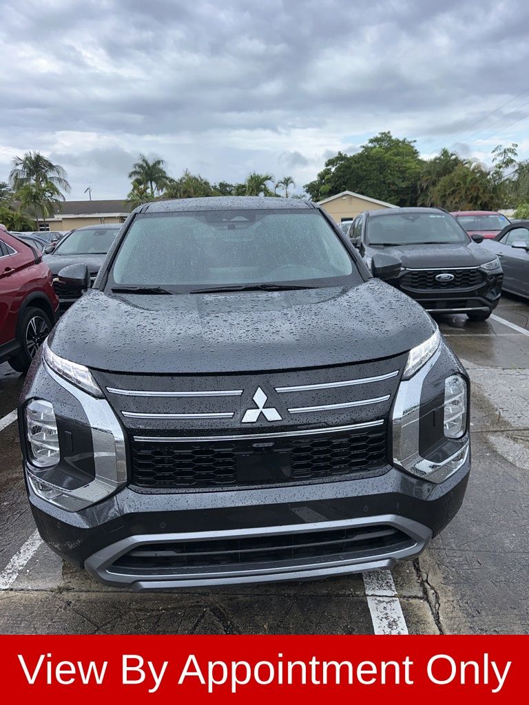 Thumbnail: 2025 Mitsubishi Outlander - 6