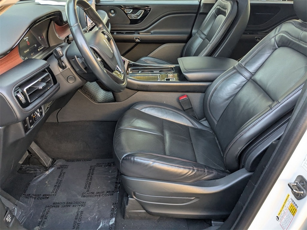 Thumbnail: 2023 Lincoln Aviator - 21