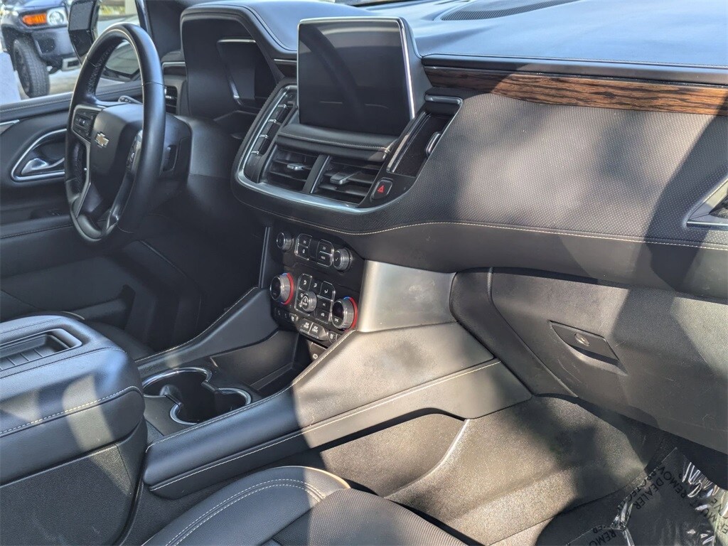 Thumbnail: 2023 Chevrolet Suburban - 32