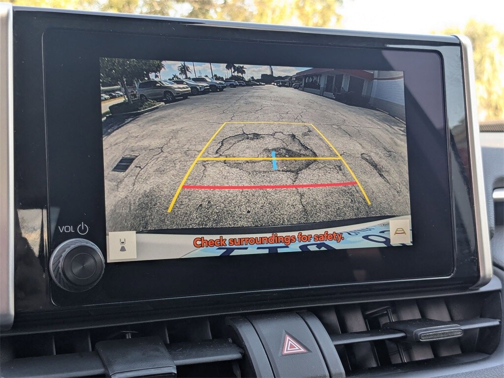 Thumbnail: 2025 Toyota RAV4 - 18