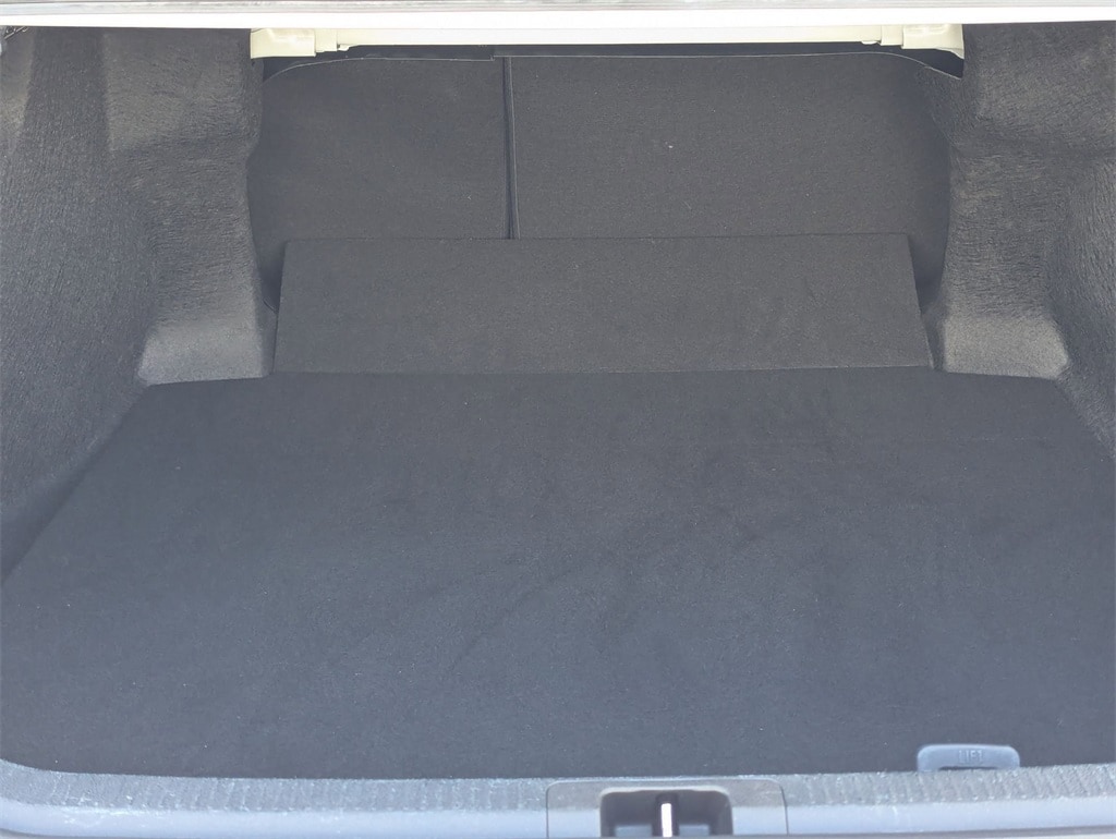 Thumbnail: 2025 Toyota Camry - 27