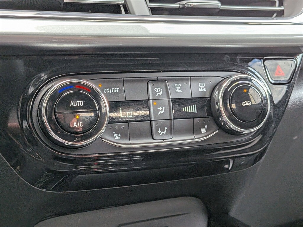 Thumbnail: 2025 Chevrolet Trax - 18