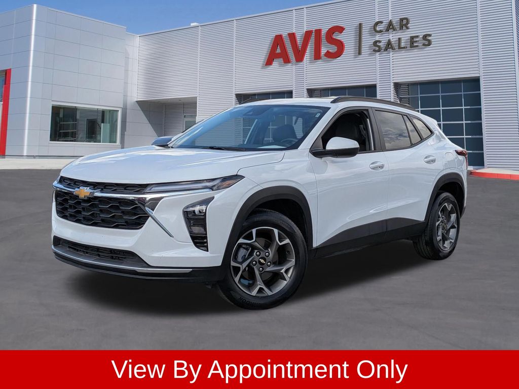 2025 Chevrolet Trax LT's photo