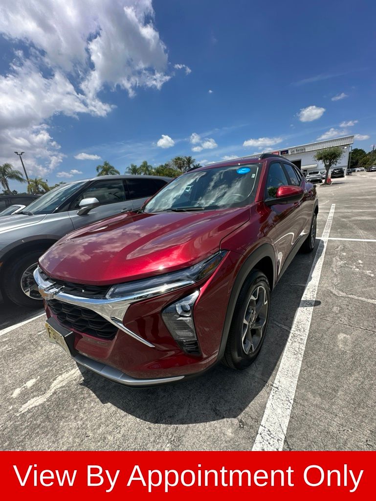 2025 Chevrolet Trax LT's photo