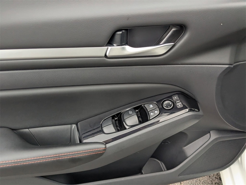 Thumbnail: 2025 Nissan Altima - 14