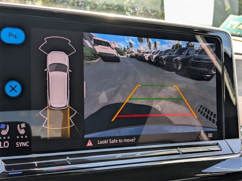 Thumbnail: 2025 Volkswagen Atlas - 18