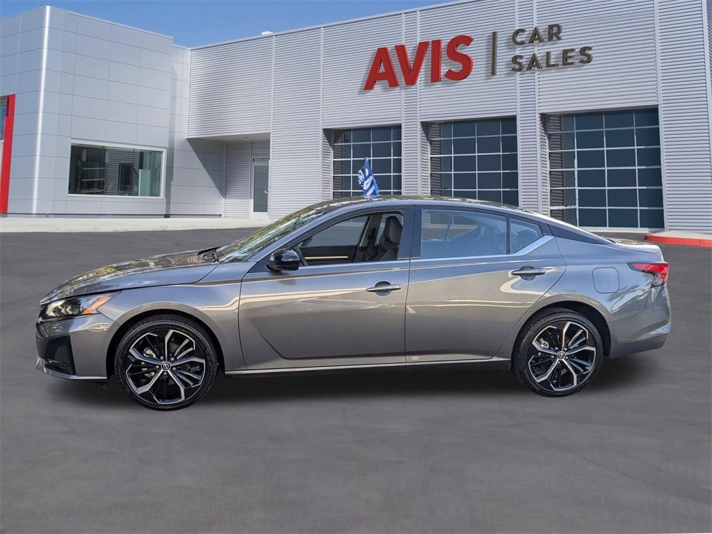 Thumbnail: 2025 Nissan Altima - 11