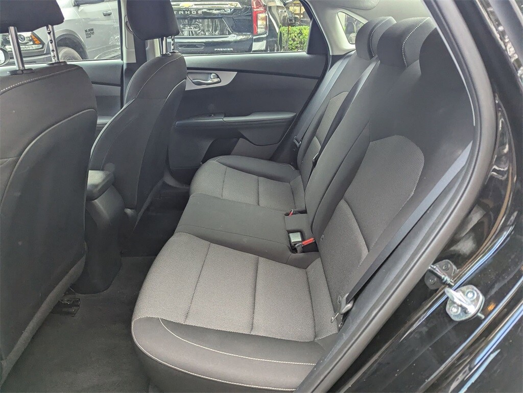 2024 Kia Forte LXS 23